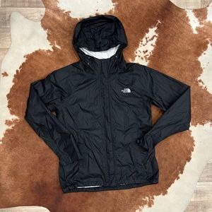 The North Face Women’s Wind Breaker